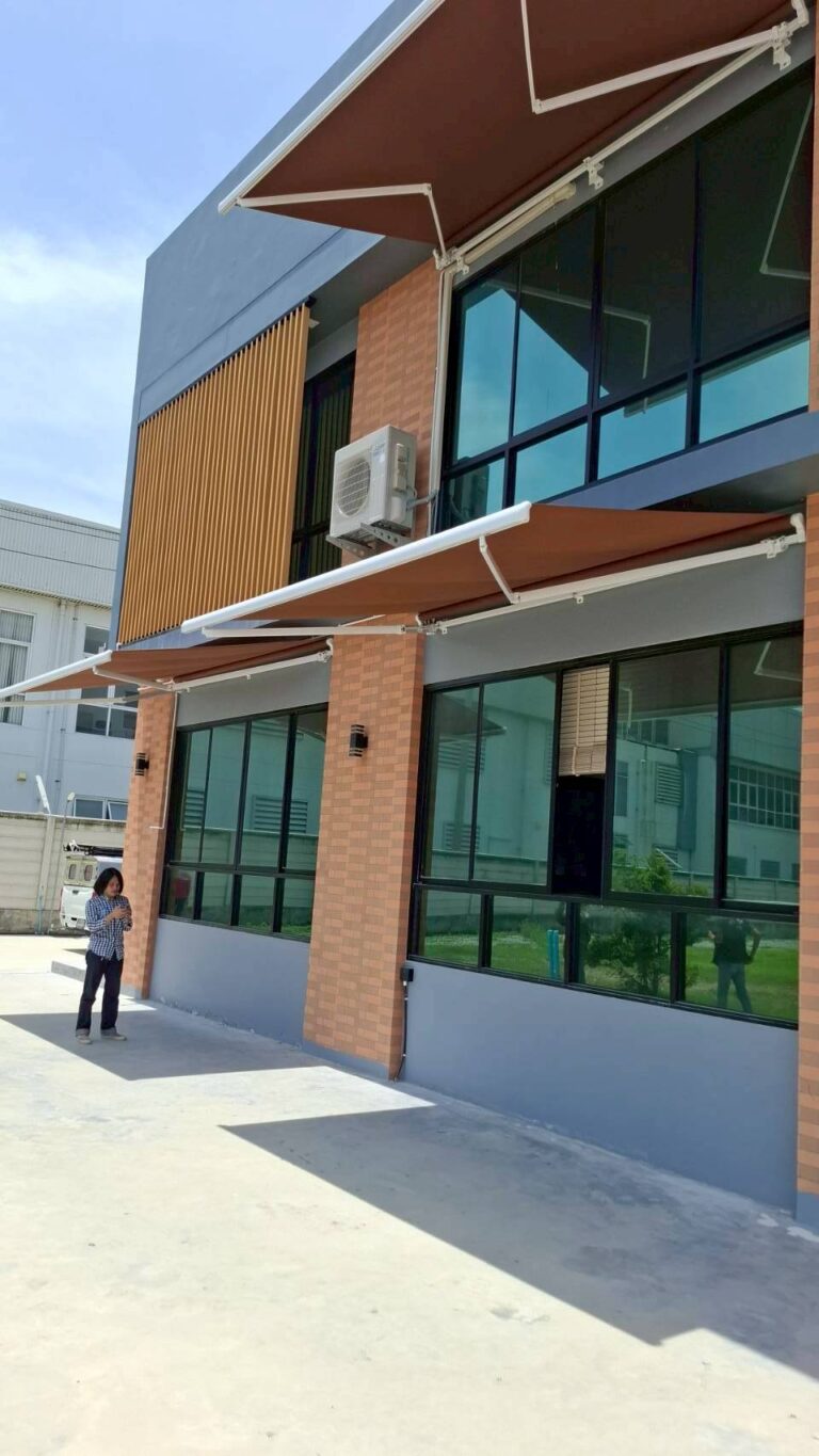 Retractable Awnings